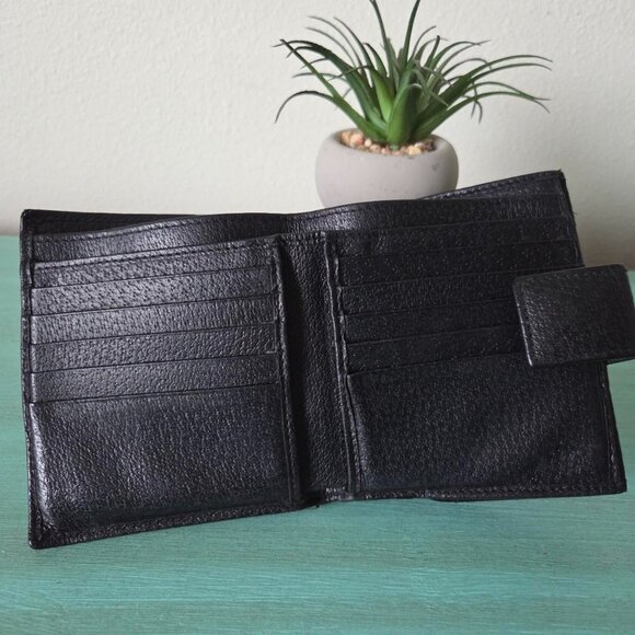 Gucci canvas bifold wallet - Picture 5 of 8